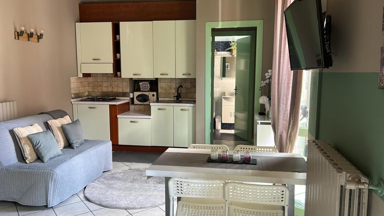 아스티 Bon Bon Del Corso Con Terrazzo E Aria Condizionata 아파트 외부 사진